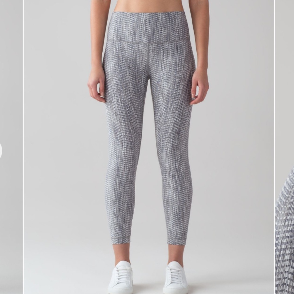 Lululemon Wunder Under Hi-Rise 7/8 Tight 25” Arrow Jacquard